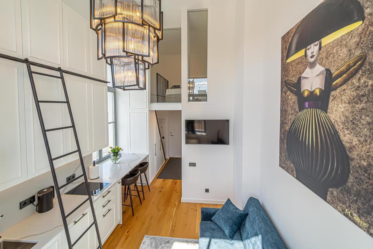 Ministerija Loft Apartment With Parking & Ac Kaunas Luaran gambar