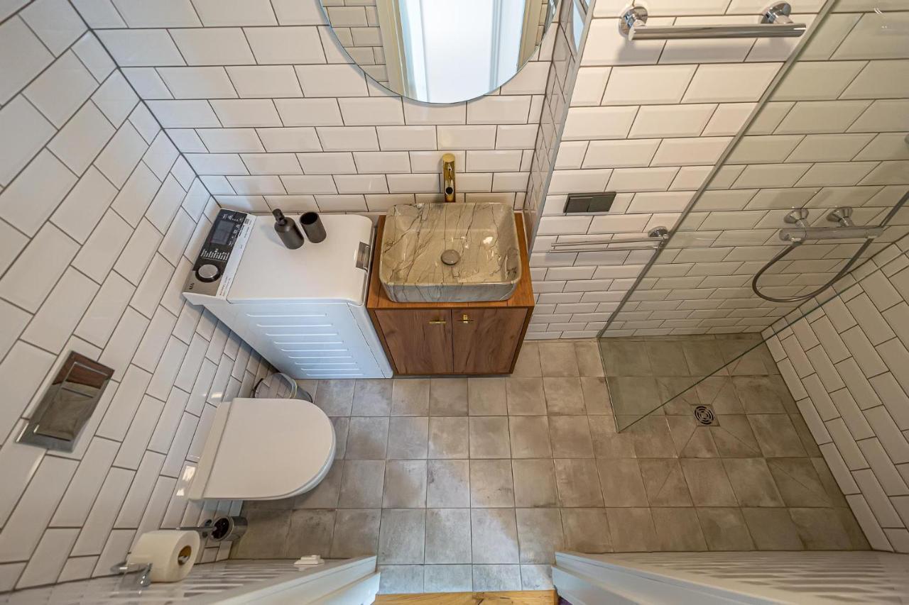 Ministerija Loft Apartment With Parking & Ac Kaunas Luaran gambar