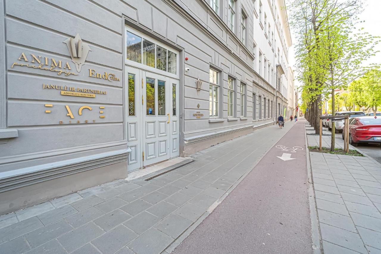 Ministerija Loft Apartment With Parking & Ac Kaunas Luaran gambar