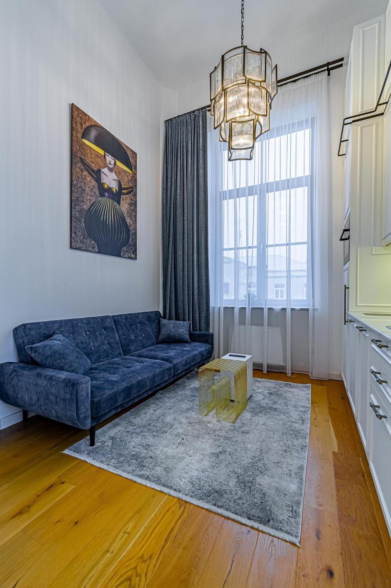 Ministerija Loft Apartment With Parking & Ac Kaunas Luaran gambar